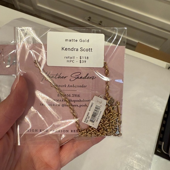 Kendra Scott Gold and Cream Pendant Necklace - Picture 10 of 10